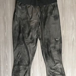 Nike crop running tight